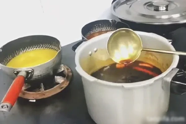 图片[1]-面馆复制酱油视频教程-爆汁配方社
