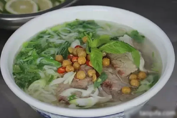 详解3款底汤7款臊子10余款米线做法,学完就能开店!-爆汁配方社