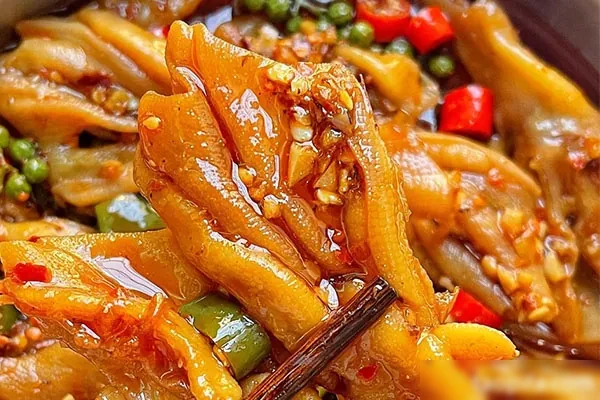 黄椒酸辣鸭掌视频教程-爆汁配方社