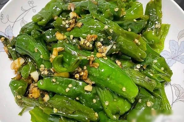 图片[1]-虎皮青椒和苦瓜煎蛋视频教程-爆汁配方社