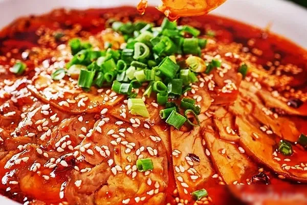高毛利砂锅秘制酱料技术：麻辣红汤料+红汤烧制酱+送肉臊酱及应用菜例-爆汁配方社