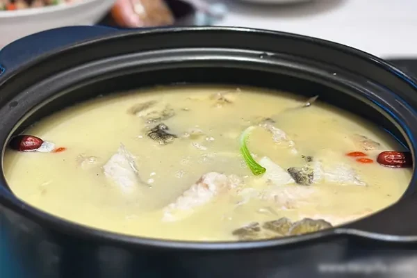 奶汤炖鱼教学视频-爆汁配方社